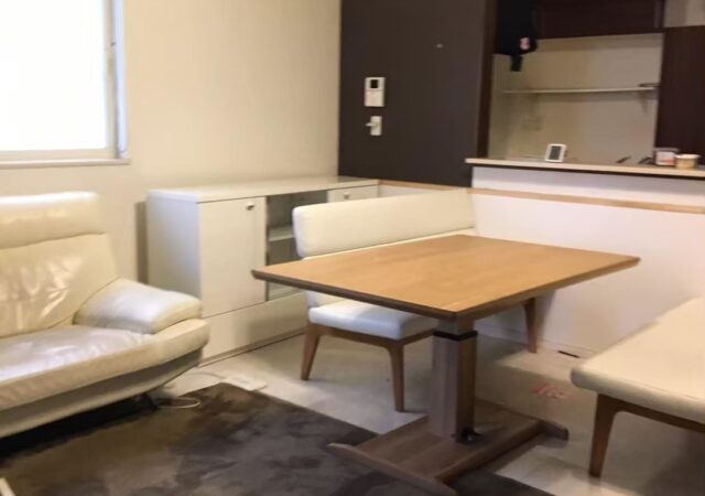 【京都市中京区】モノトーンインテリアの回遊できる暮らし